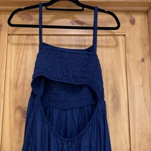 Peek a boo back old navy dress